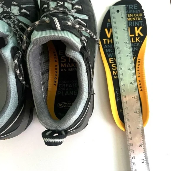 KEEN 7.5 Hiking Women’s Shoes Targhee II Voyageur or Circadia Athletic S… - Picture 3 of 12